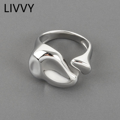 High-End Women's Rings with Concave and Convex Design