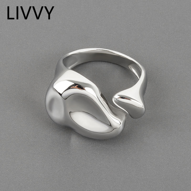 High-End Women's Rings with Concave and Convex Design